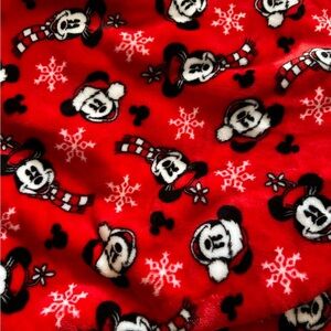 Red Mickey & Minnie Mouse Fleece Blanket